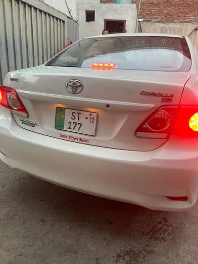 Toyota Corolla GLI 2011