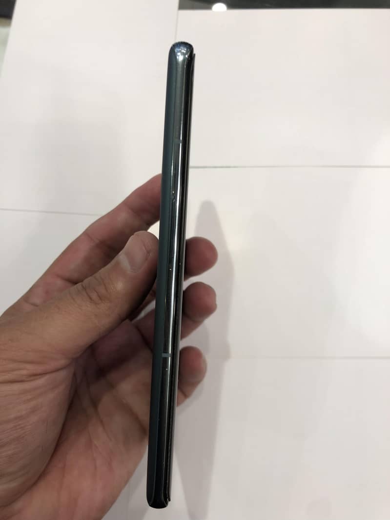 One Plus 10 Pro 3
