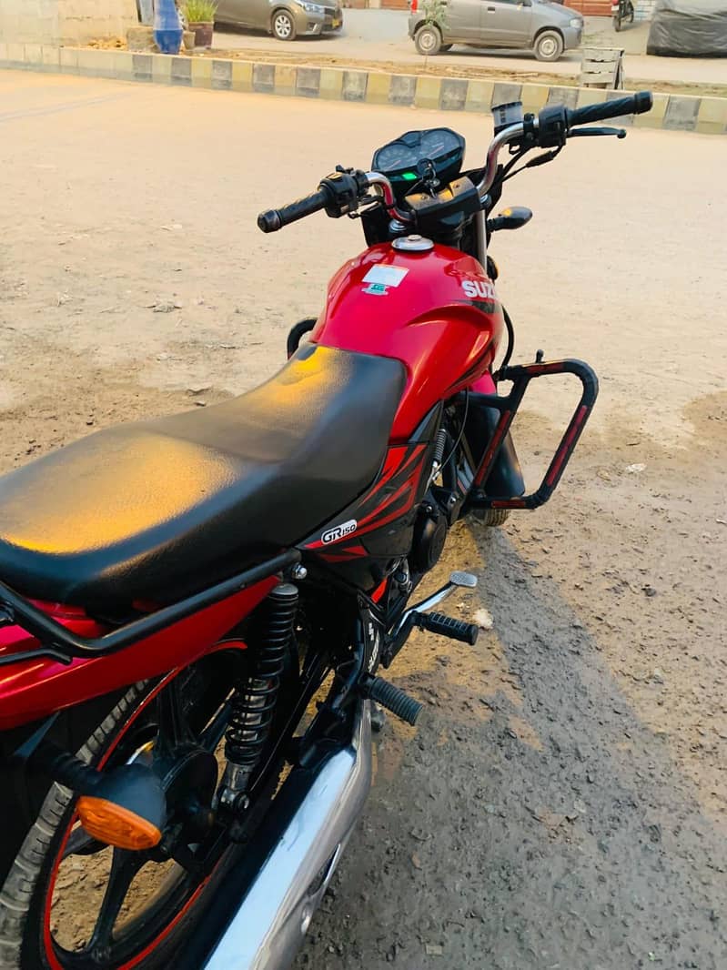 suzuki GR150 9