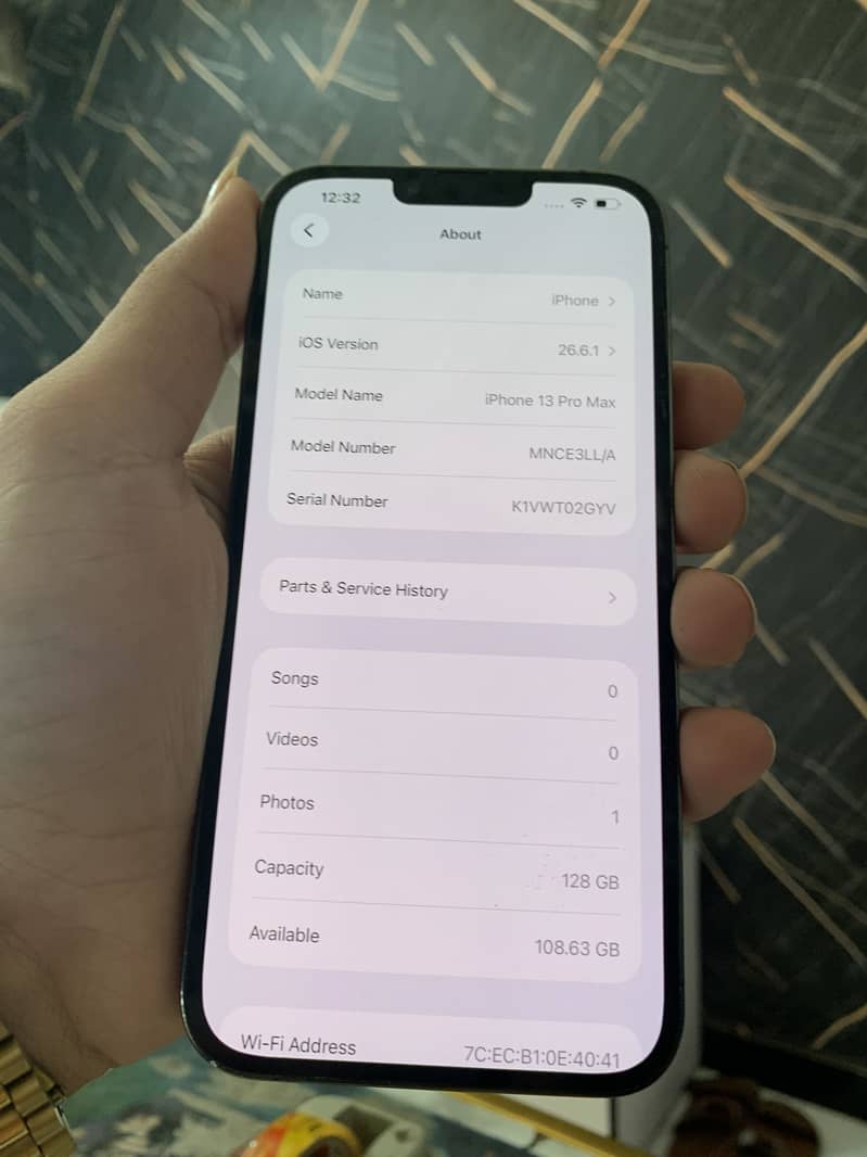 Apple iPhone 13 Pro Max  panel charge 2