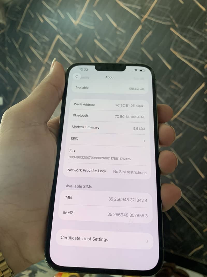 Apple iPhone 13 Pro Max  panel charge 7