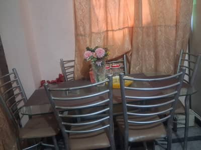 Dinning table used 8000