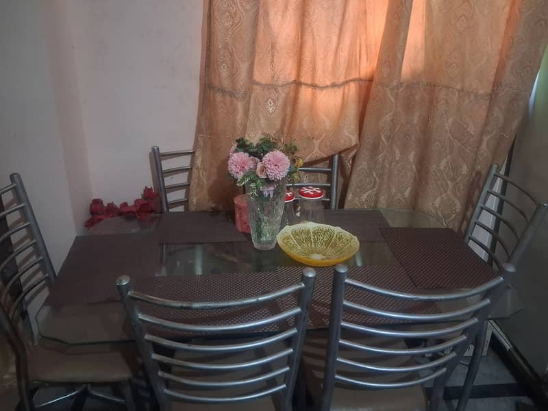 Dinning table used 8000 2