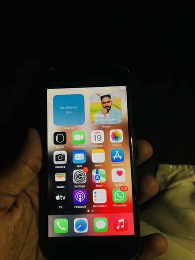 Apple iPhone 8