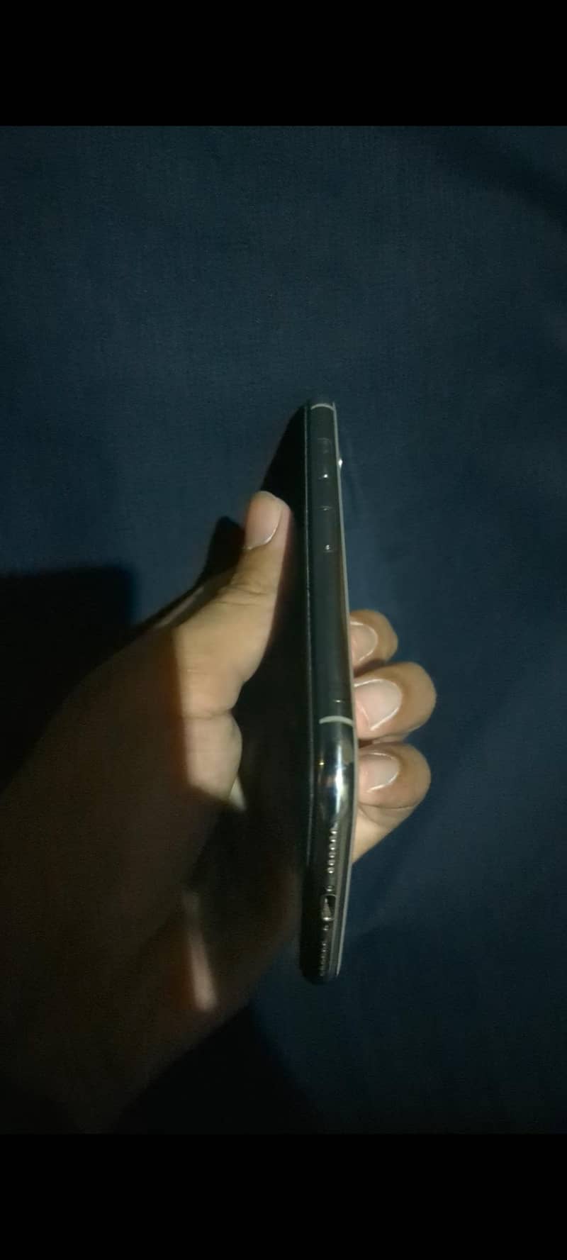 Apple iPhone X 4