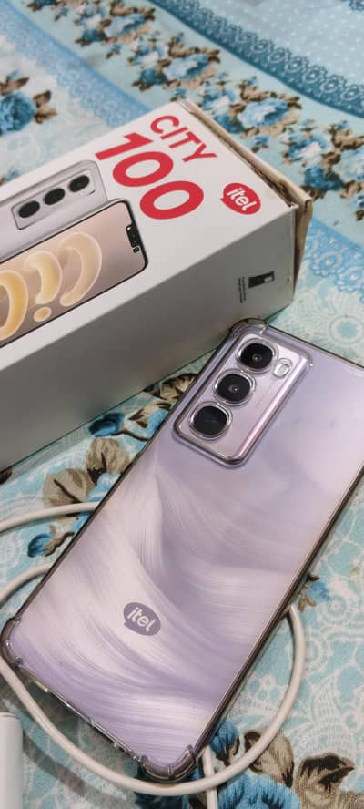 Itel City 100