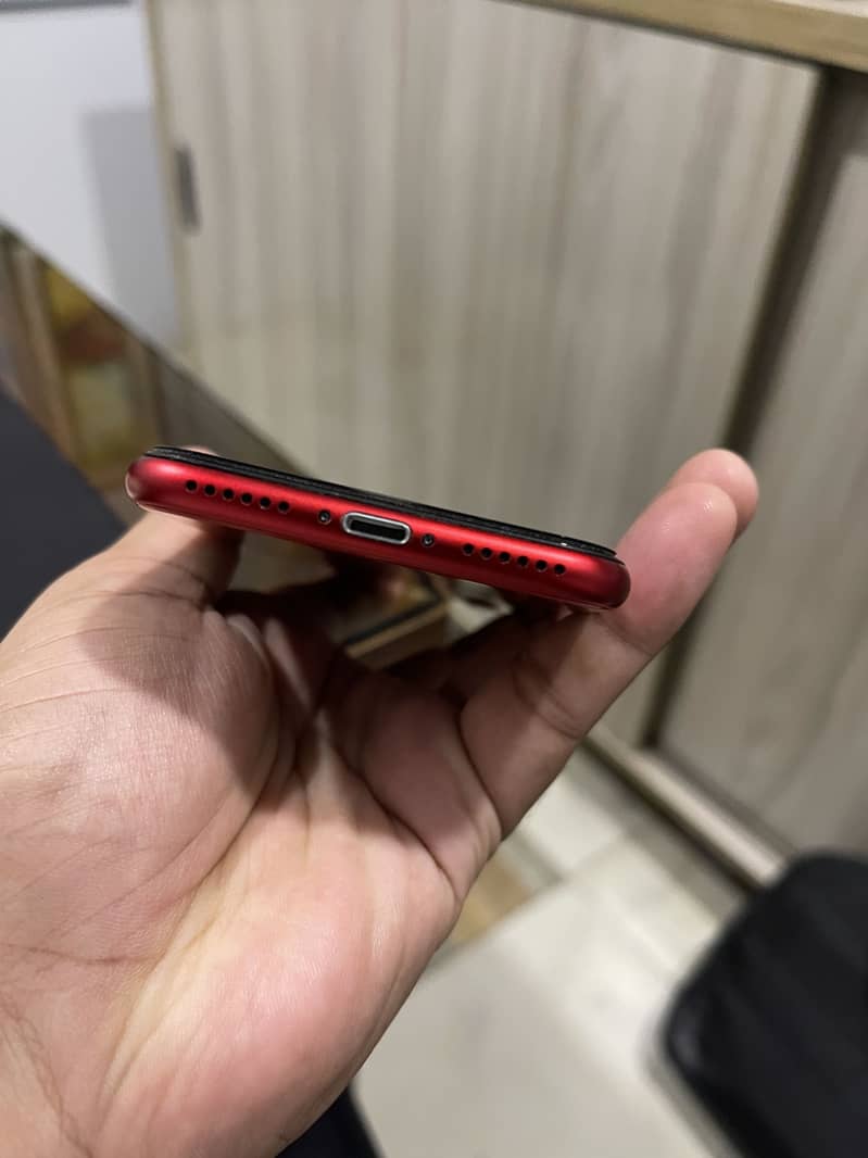 Apple iPhone 8 7
