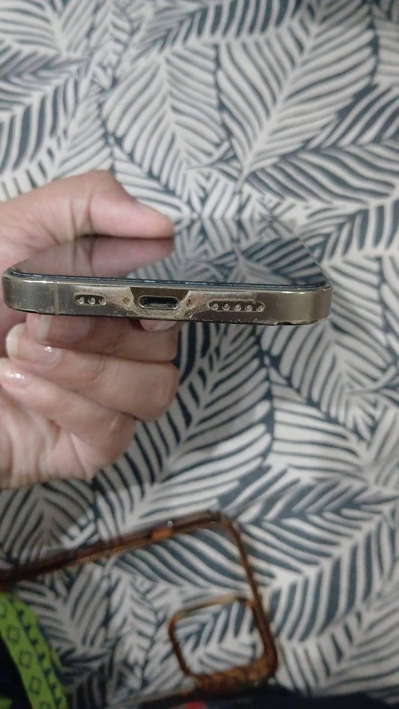 Apple iPhone 12pro 2