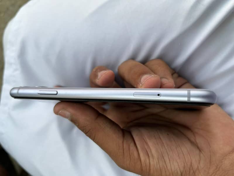 Apple iPhone 11 2