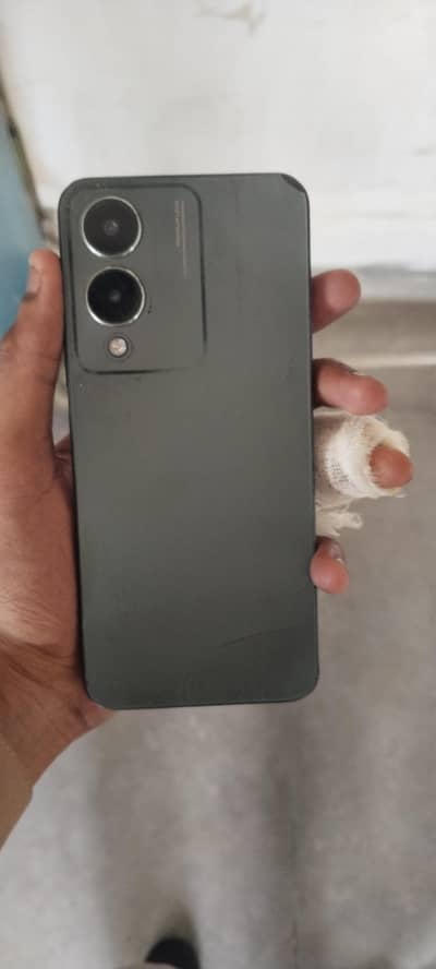 Vivo Y17s