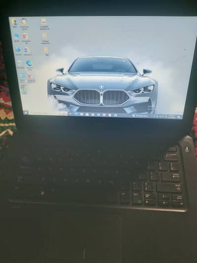 Dell latitude leptop - 10/10 cond 6 months warranty windows 10 pro new