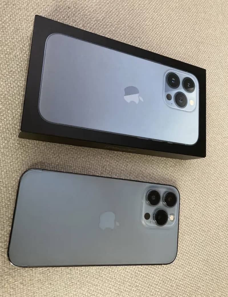 Apple iPhone 13 Pro 0