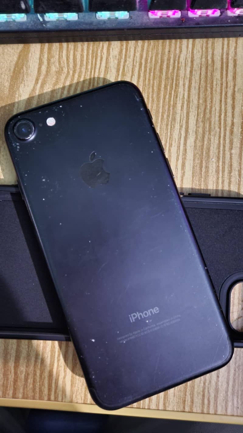 Apple iPhone 7 8.5/10 Condition 1