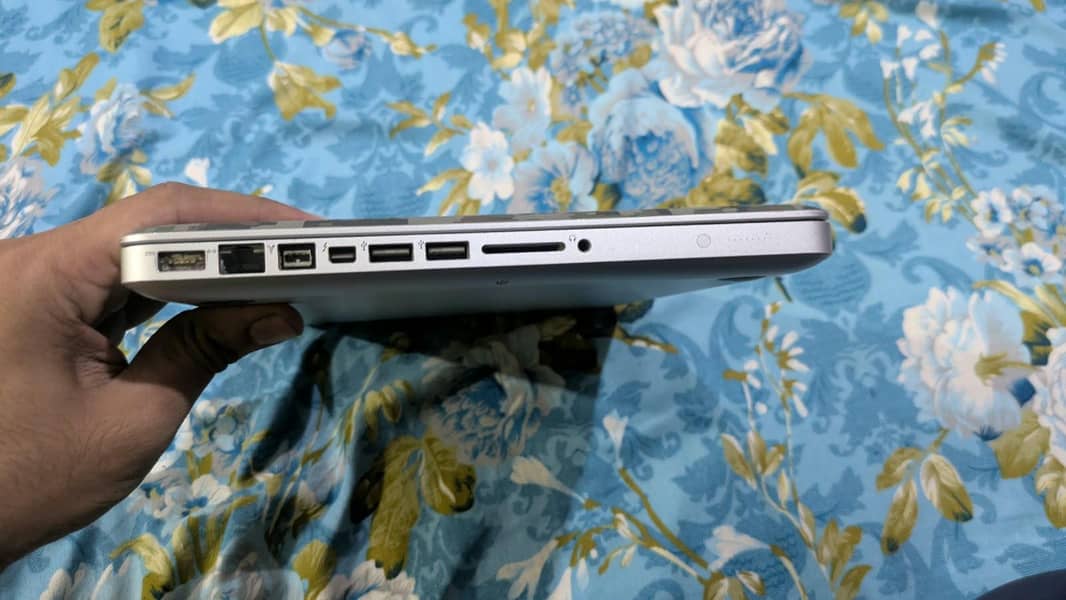 Apple MacBook 2