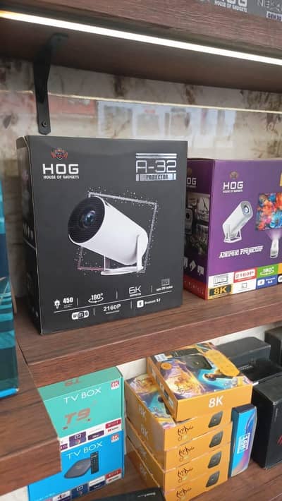 HOG A-32 Smart Android Projector — Like New Condition