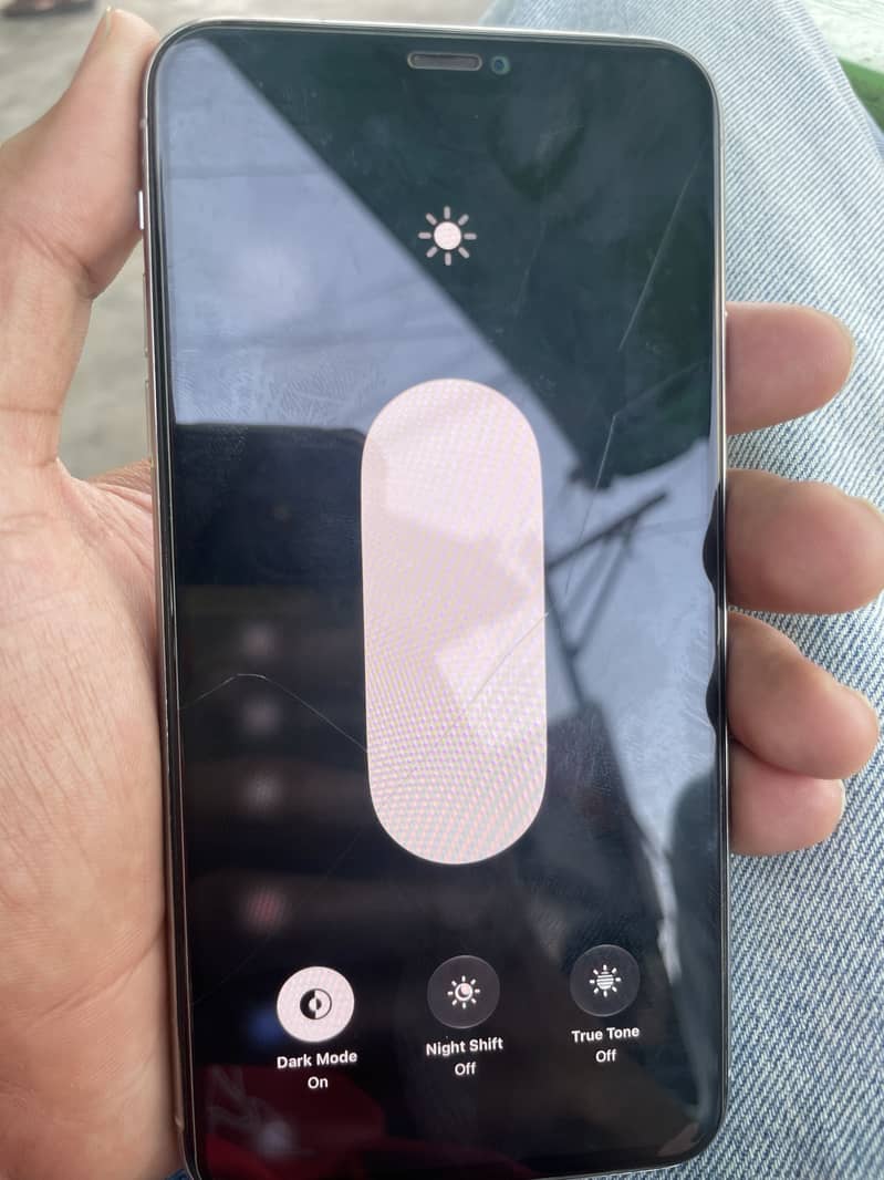 Apple iPhone 11 Pro Max 2