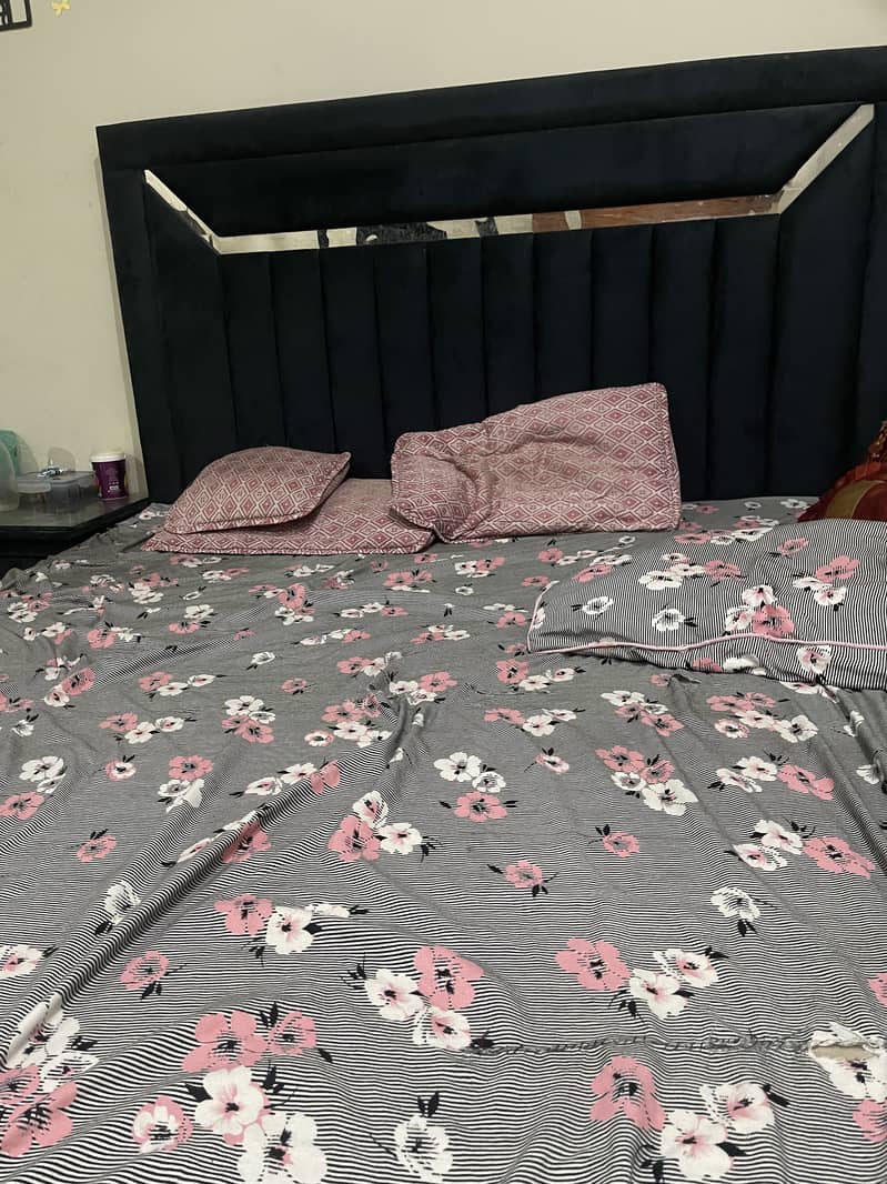 King size bed with two side table & one dressing table 1