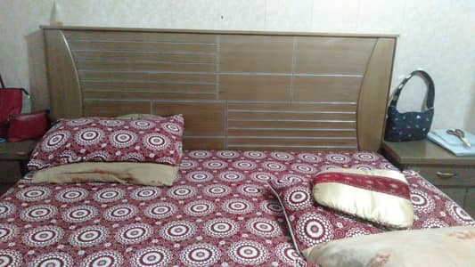 Used Home Furniture Set for Sale – Bed, Wardrobe & More