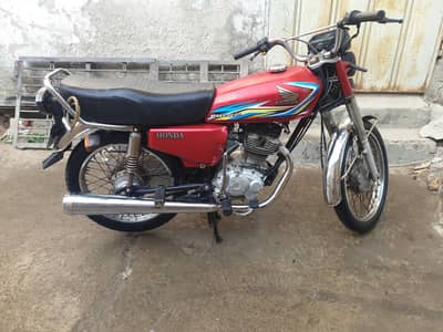 Honda CG 125 - 2016 Model Well Maintained