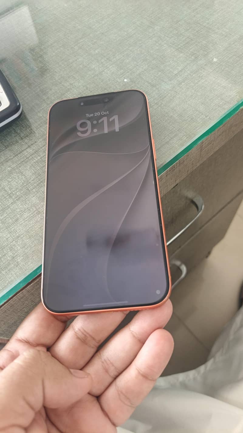Apple iPhone 17 Pro Max 2