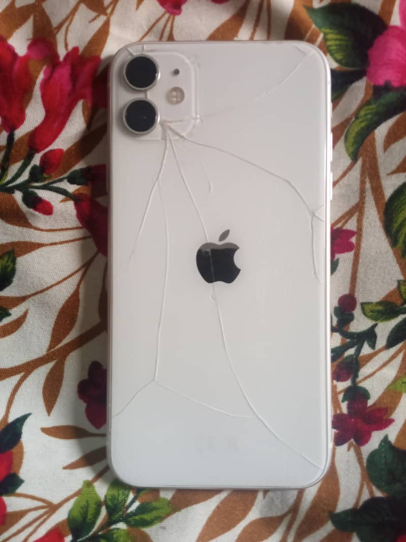 Apple iPhone 11 3