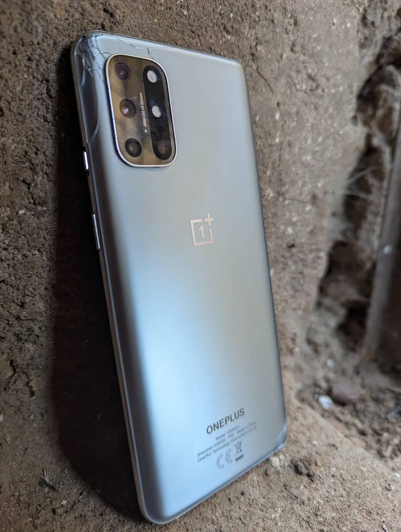 One Plus 8T 0