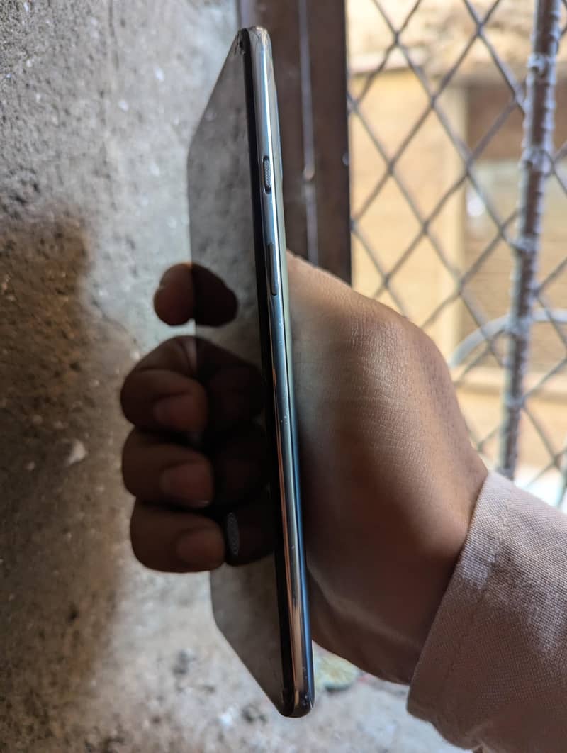 One Plus 8T 4
