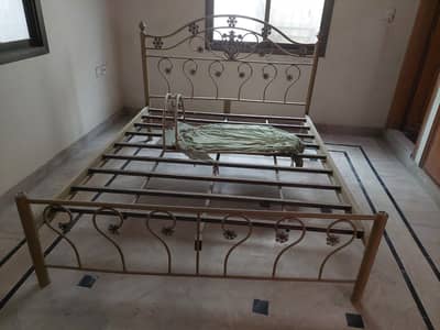 SOLID WOODEN BED MATRESS SIDE TABLEAND IRON BED WITH MATTRESS AND SOFA