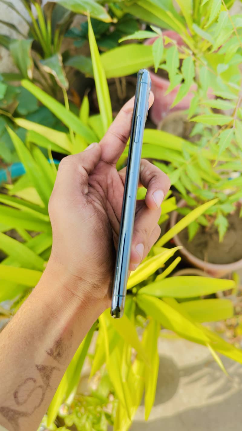 iPhone 11pro max 3