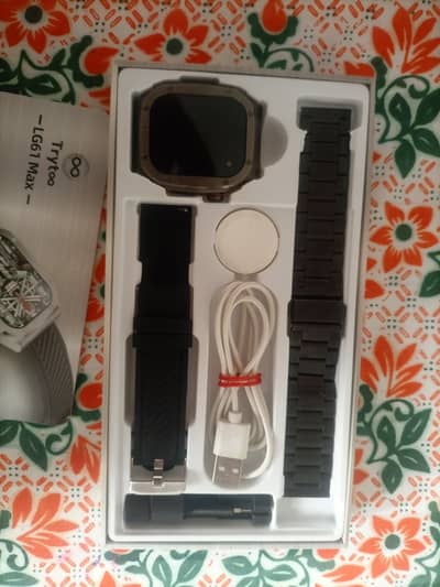smart watch LG61 MAX full box. amolad disply