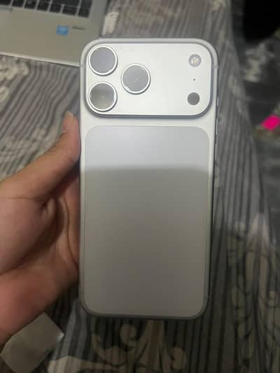 Apple iPhone 17 Pro Max FU