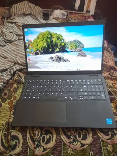 Dell laptop for sell i5 11gen fresh imported laptop 8ddr 4 256ssd