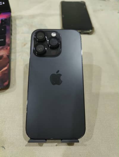 Apple iPhone 14 Pro 512 GB 2 months sim time avilable.