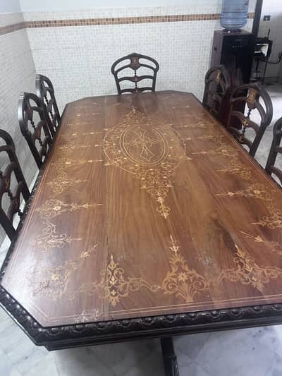 Wooden dinning table 8 seater (Chinyot furniture )