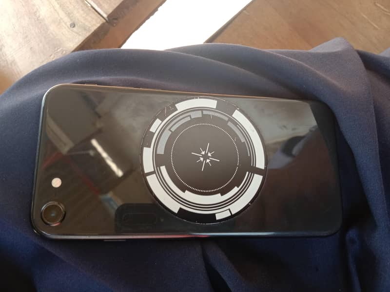 Apple iPhone SE 0