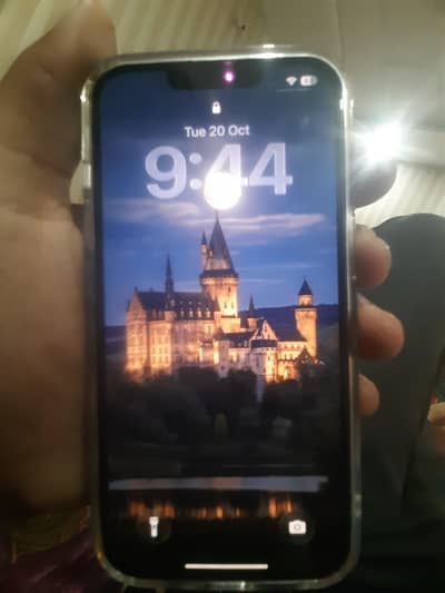Apple iPhone 13