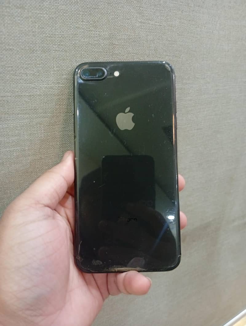 Apple iPhone 8 Plus 0