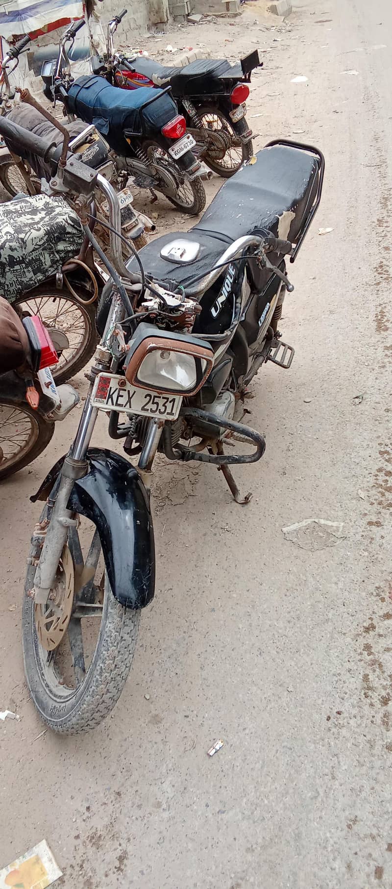 unique 100 2