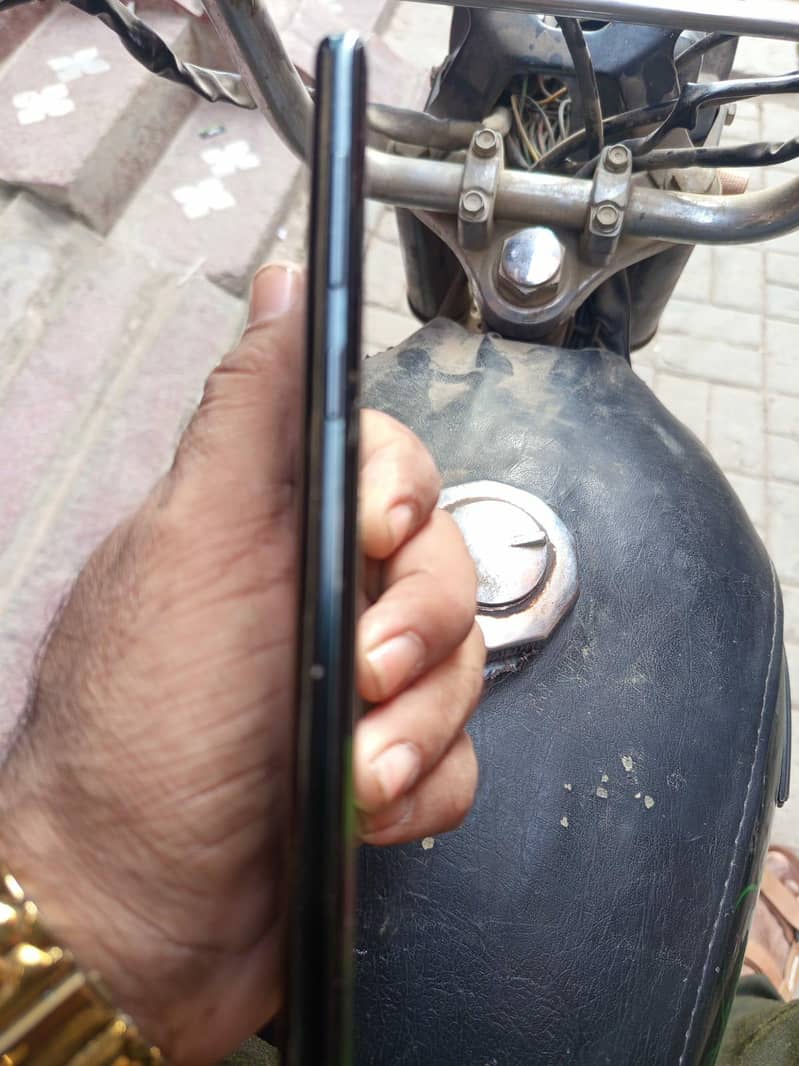 Samsung Mobile Note 9 7