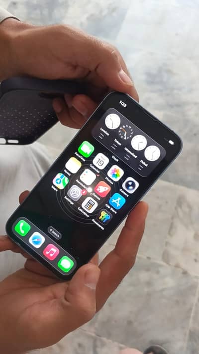 Apple iPhone 14