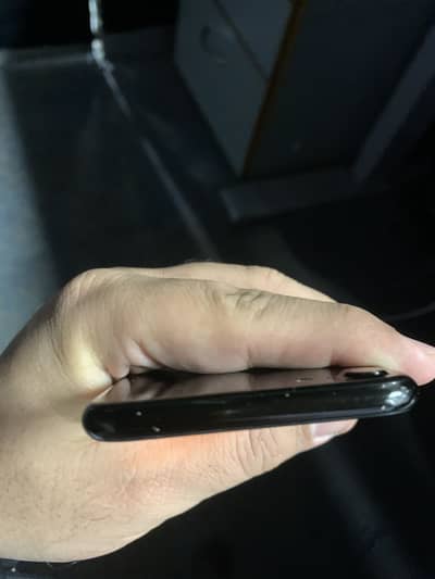 Apple iPhone 7
