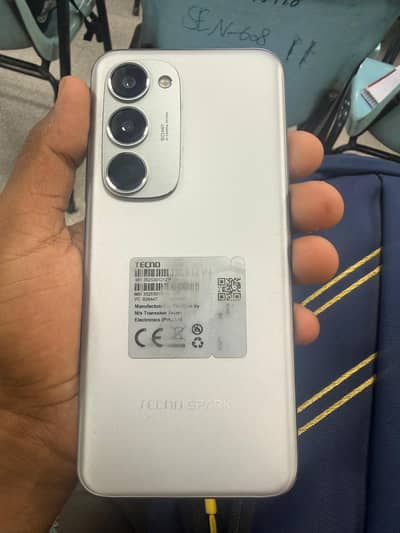 Techno spark 40 pro plus
