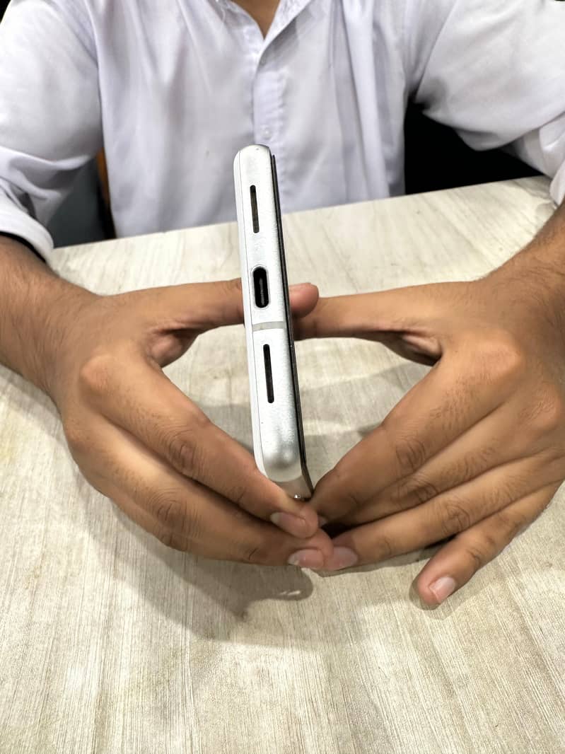 Google Pixel 7 2