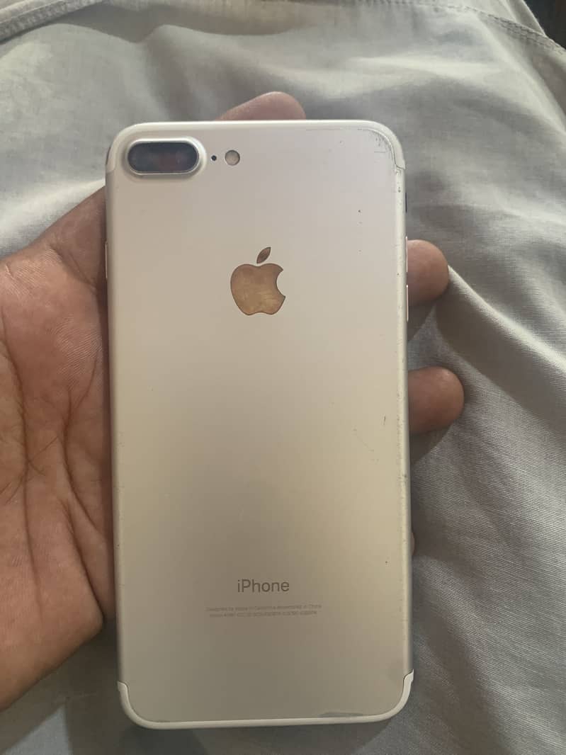 Apple iPhone 7 Plus 1