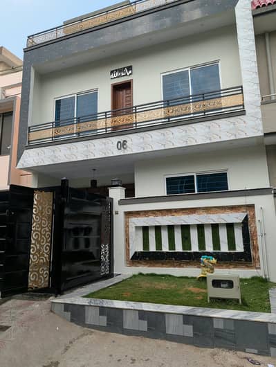 G 13/4 St number 132 Brand New House for sale Size 25 40 newly Tile flooring 4 bed 5 bath 2 tvl 2 kitchen Car porch water boring