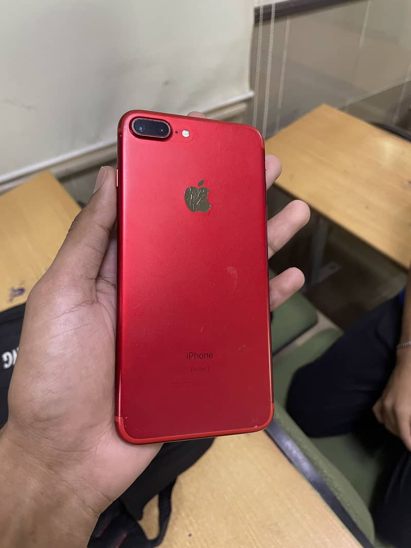 Apple iPhone 7 Plus 3