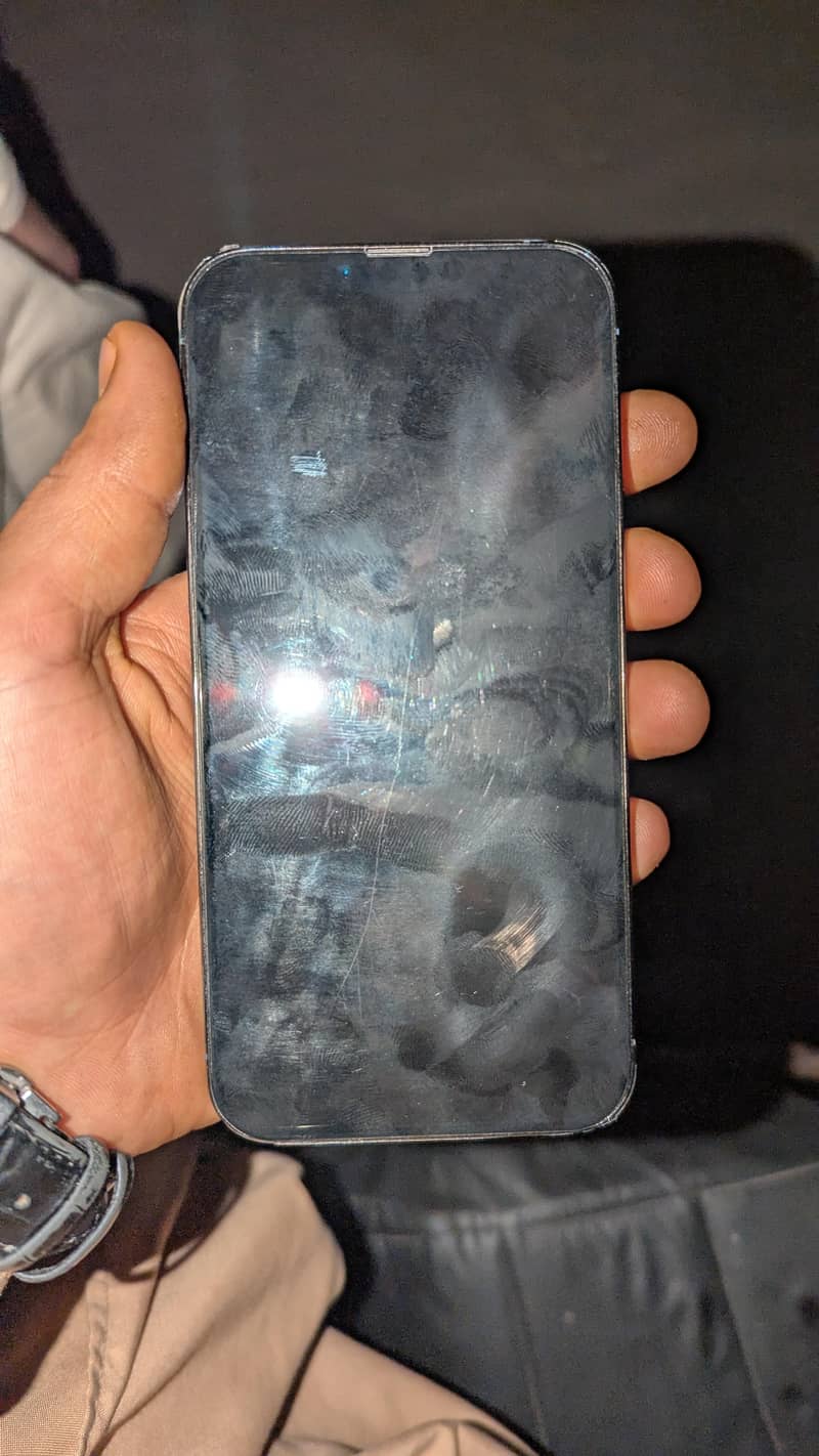 Iphone 13 pro max 1