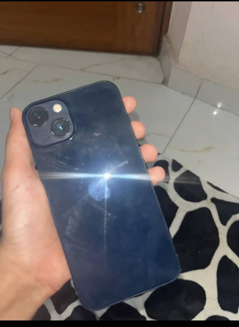Apple iPhone 13 2