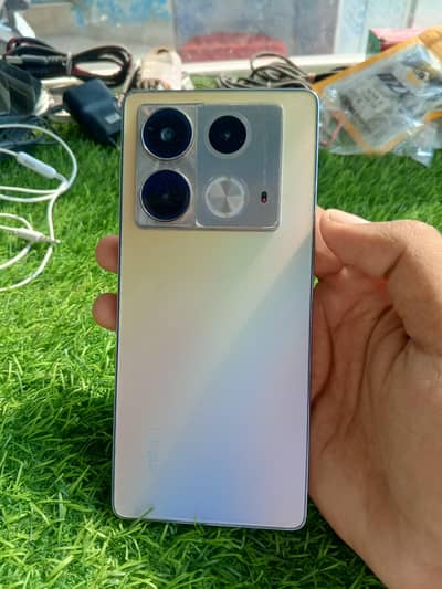 Infinix Note 40