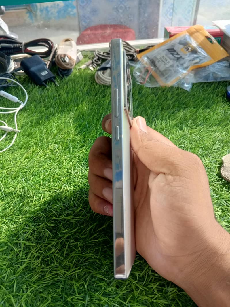 Infinix Note 40 1